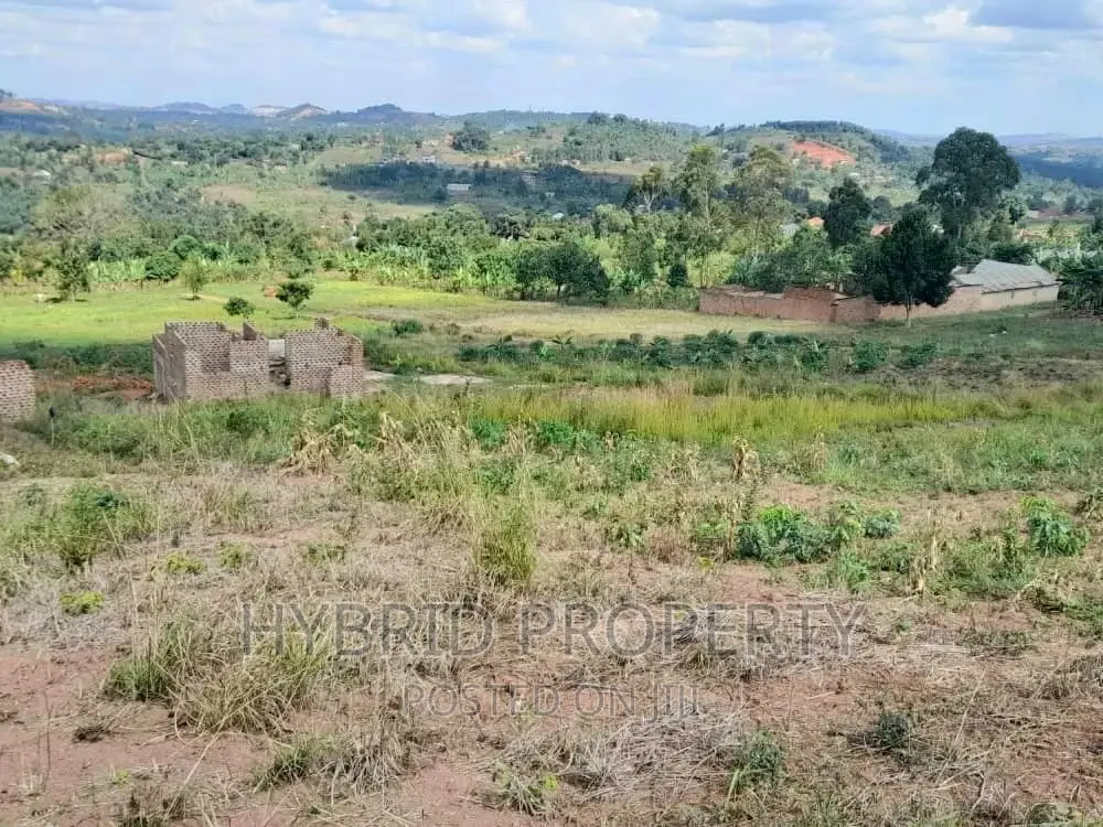 Prime Plots for Sale at Gayaza~Nkoowe [Wakiso]~Hoima Road.