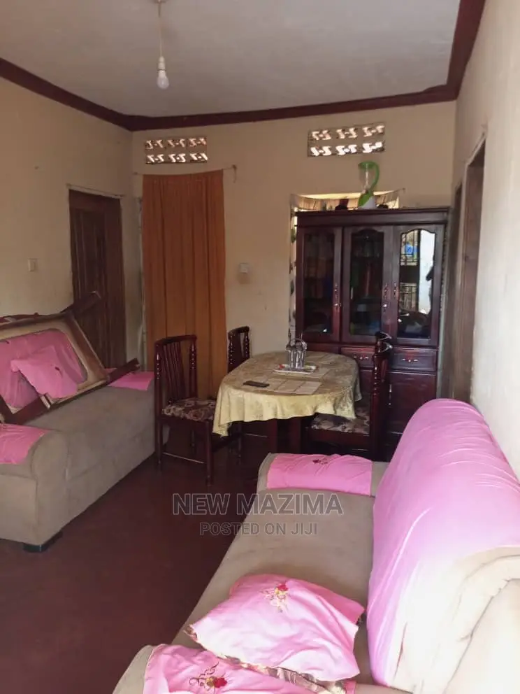3bdrm House in Salaama Munyonyo Rd, Central Division for Sale