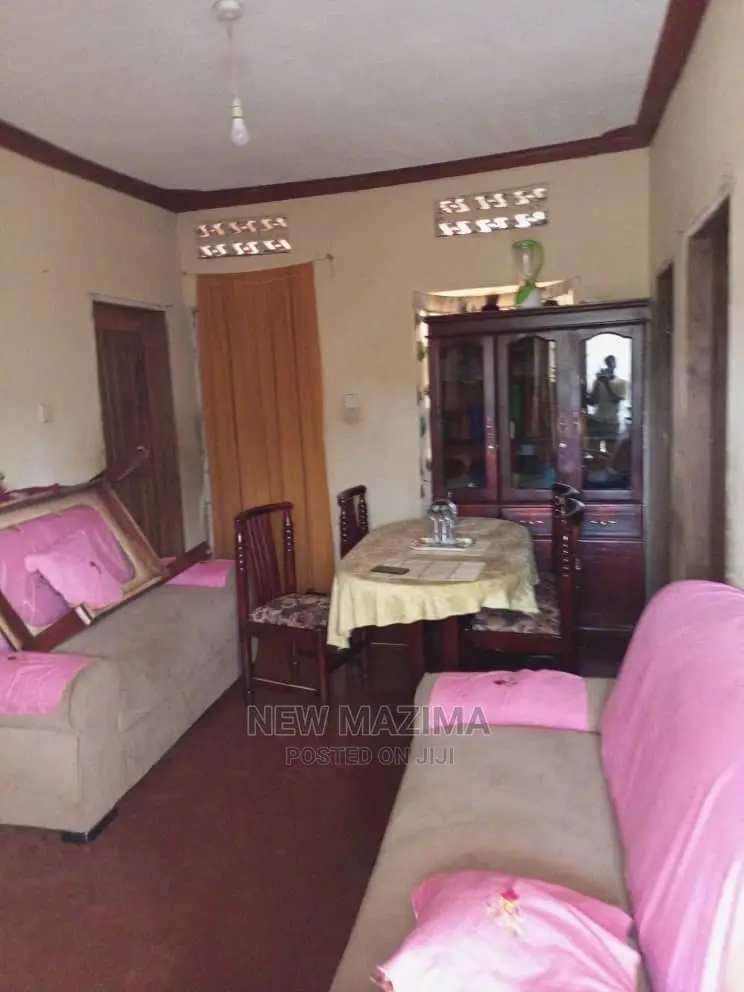 3bdrm House in Salaama Munyonyo Rd, Central Division for Sale