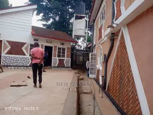 6bdrm Mansion in Najjanankumbi, Central Division for Rent