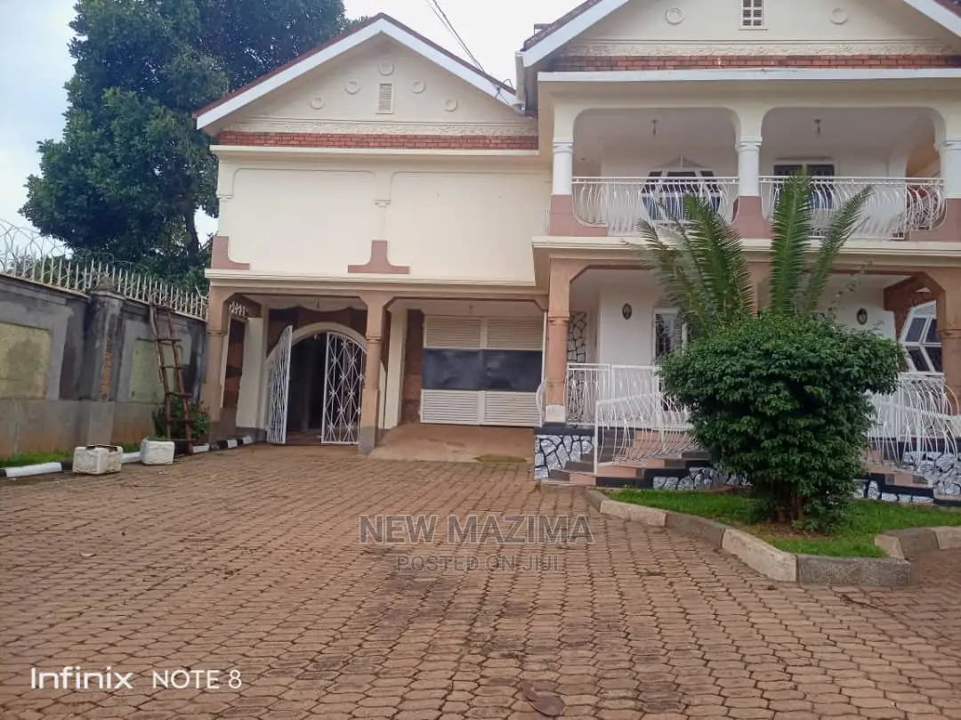 6bdrm Mansion in Najjanankumbi, Central Division for Rent