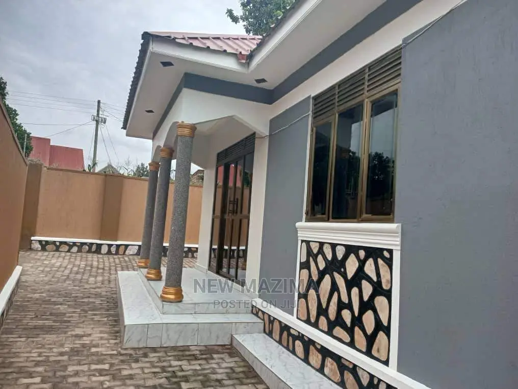 3bdrm House in Mpererwe Kabaganda, Central Division for Sale