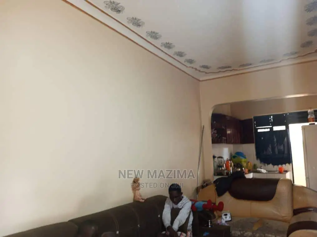 3bdrm House in Mpererwe Kabaganda, Central Division for Sale