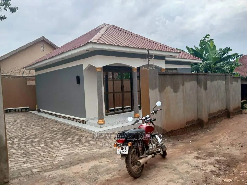 3bdrm House in Mpererwe Kabaganda, Central Division for Sale