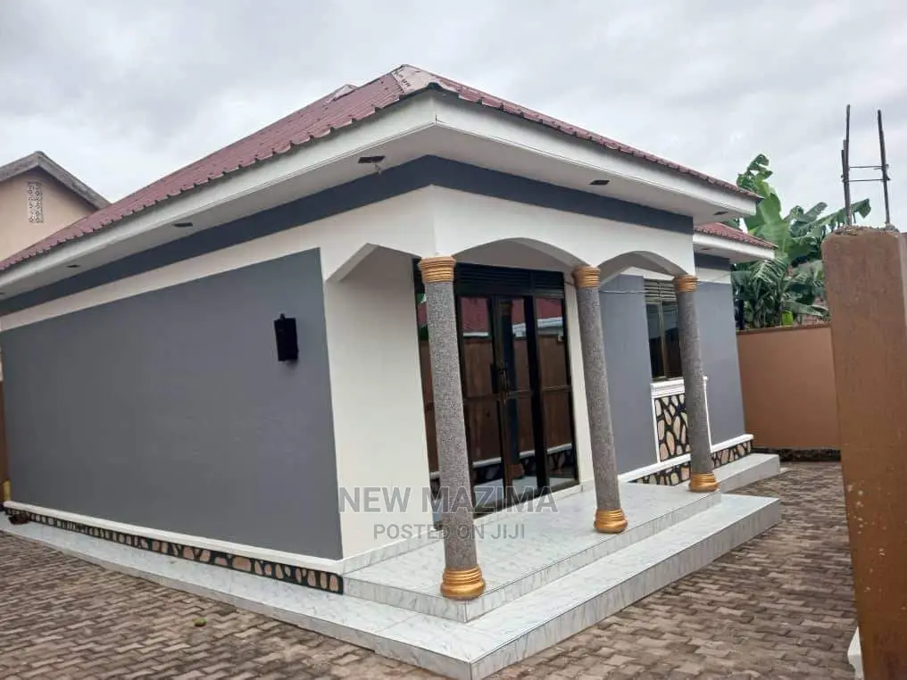3bdrm House in Mpererwe Kabaganda, Central Division for Sale