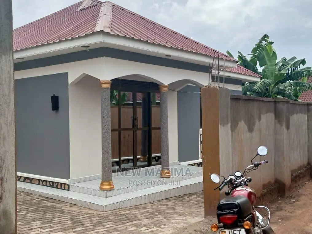 3bdrm House in Mpererwe Kabaganda, Central Division for Sale