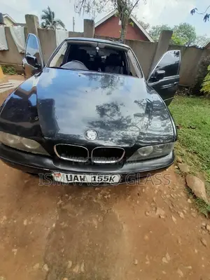 Windscreen Glass. For Cars.