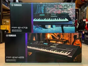 Yamaha PSR -EW 425