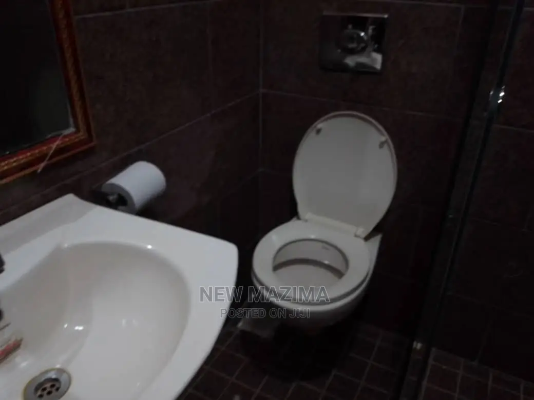 5bdrm Maisonette in Munyonyo Heights, Central Division for Rent