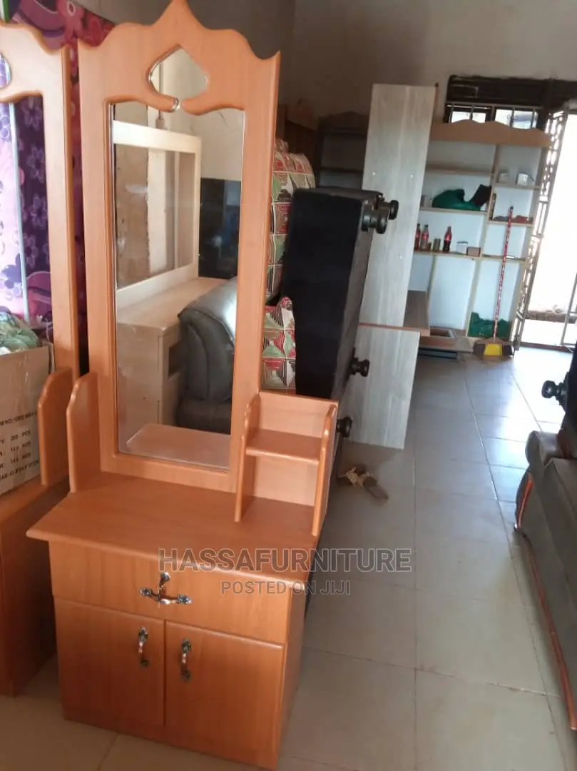 Dressing Table for Home Use