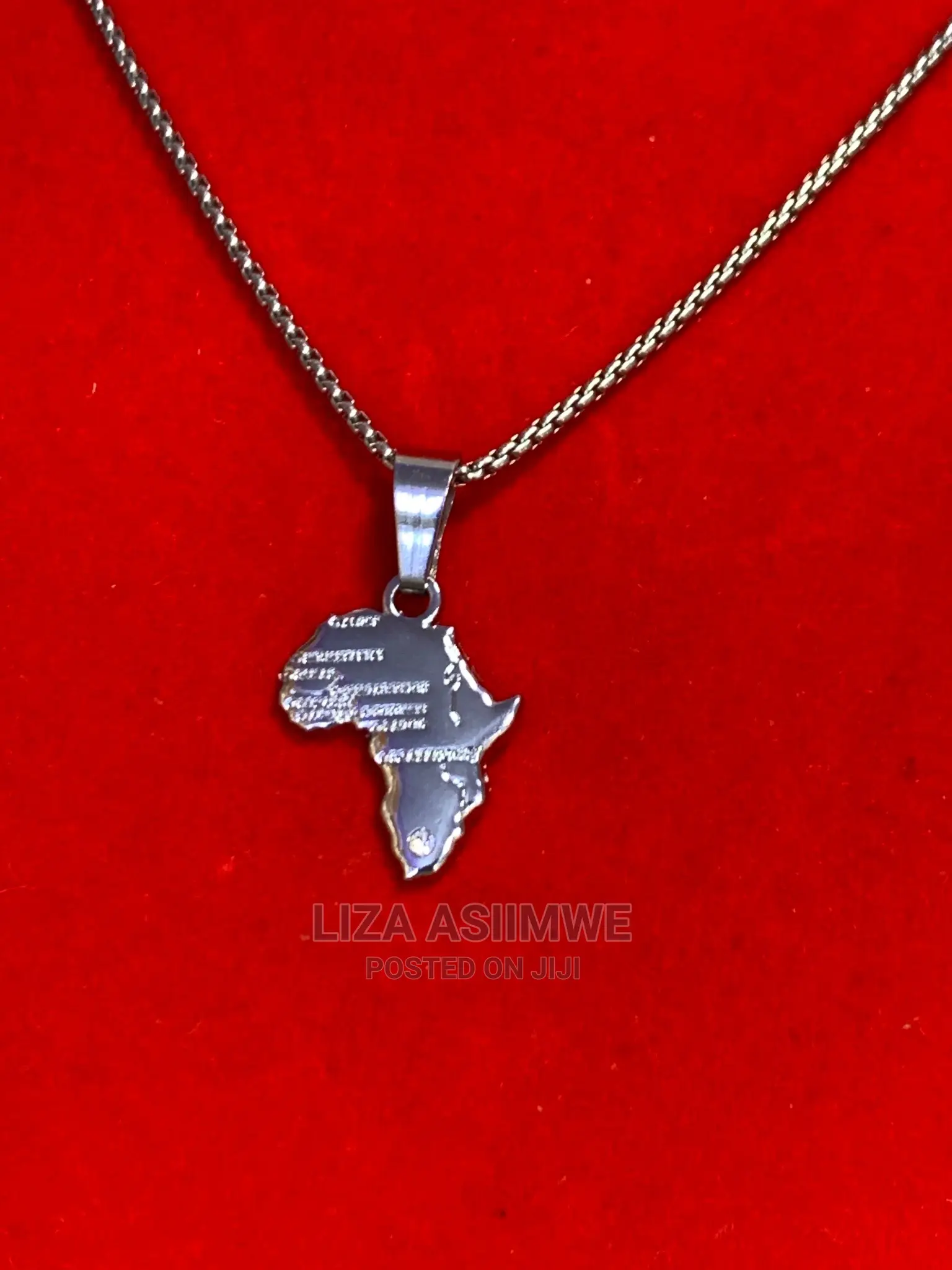 Men’S Simple Necklaces Available