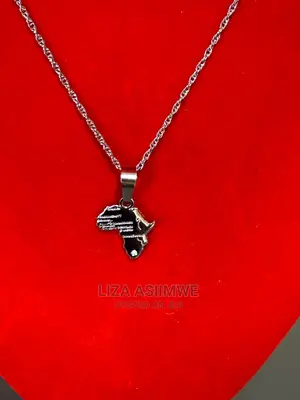 Men’S Simple Necklaces Available