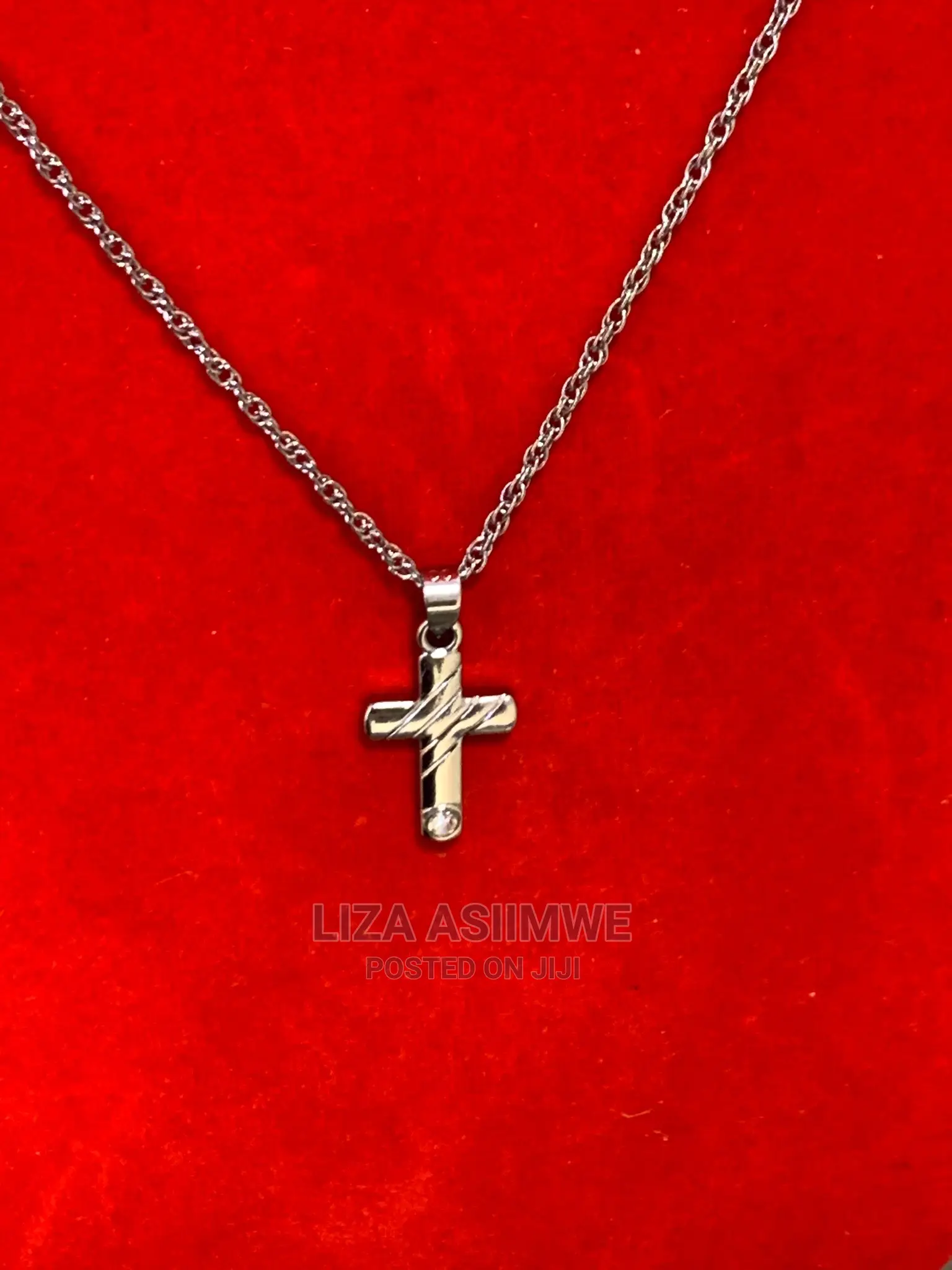 Men’S Simple Necklaces Available