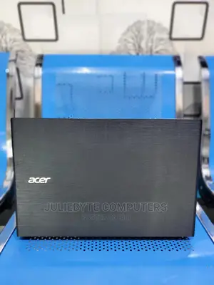 Laptop Acer Aspire E5-573 4GB Intel Core I5 HDD 1T