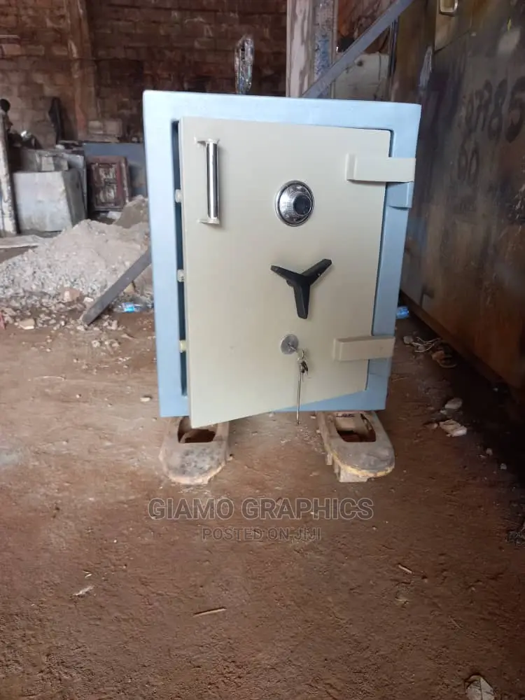 Lock and Combination Safe