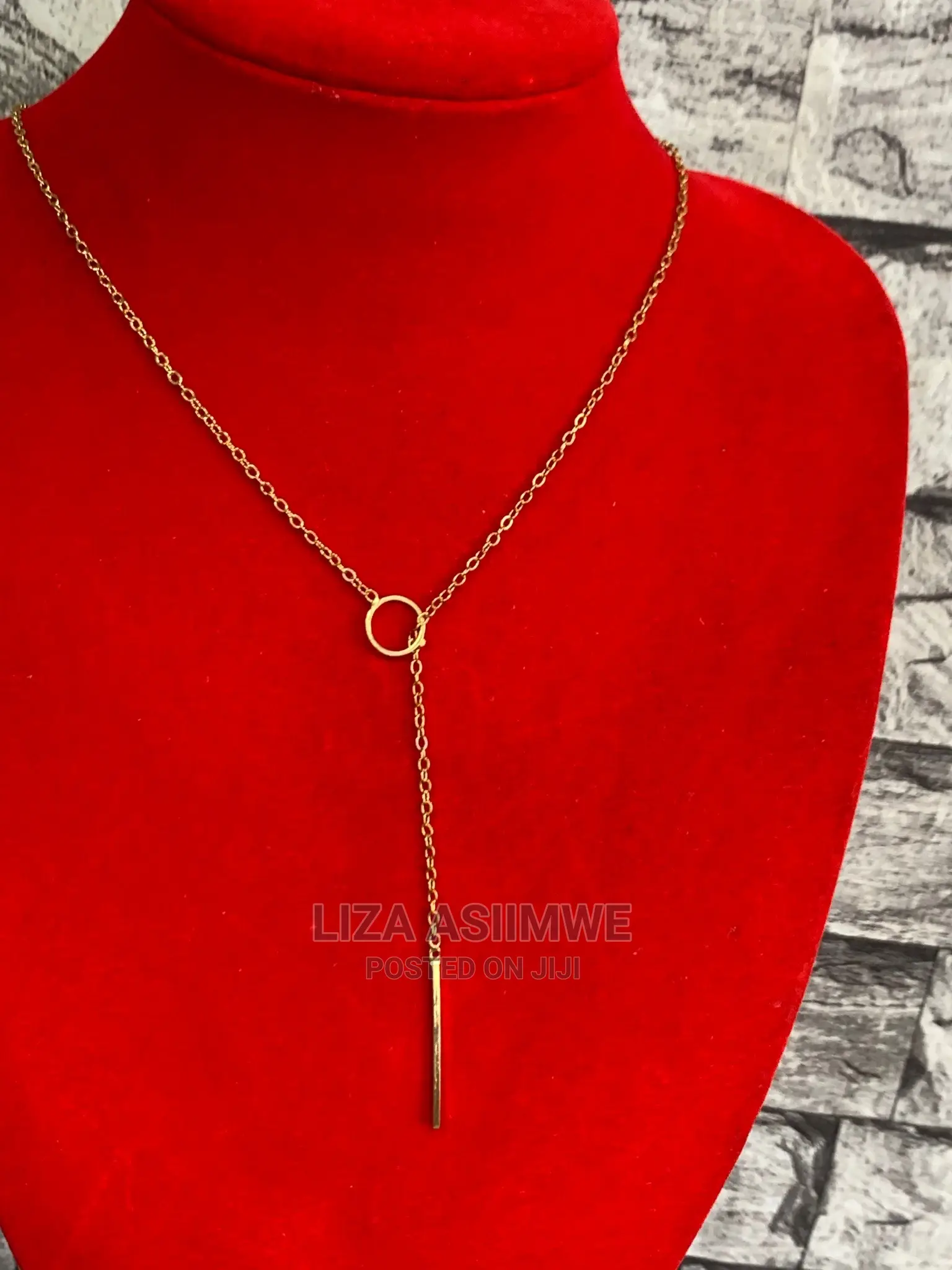 Simple and Classy Lady’S Necklaces Available