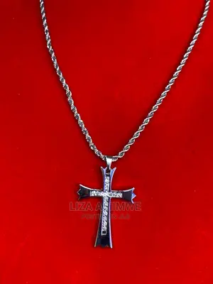 Simple Men’S Necklaces Available