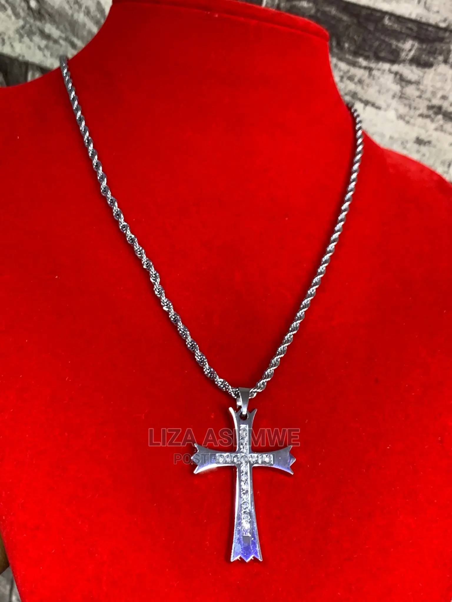 Simple Men’S Necklaces Available