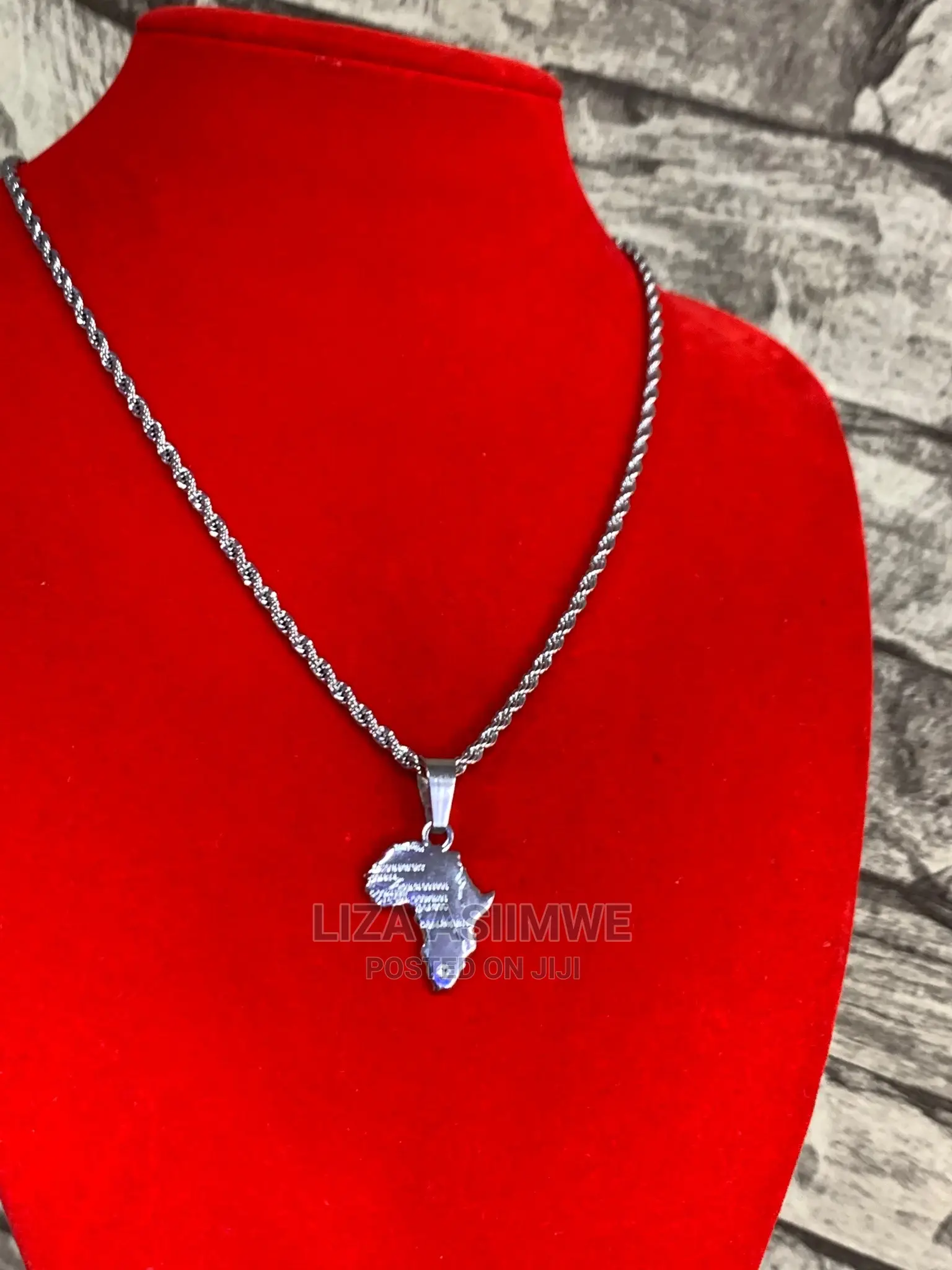 Men’S Simple Necklaces Available