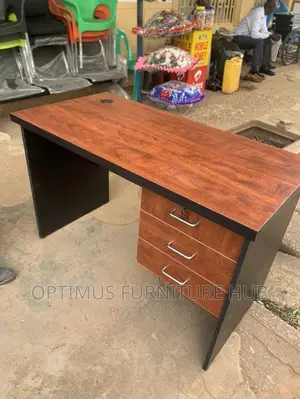 Red Oak Office Desk (1.2meters)
