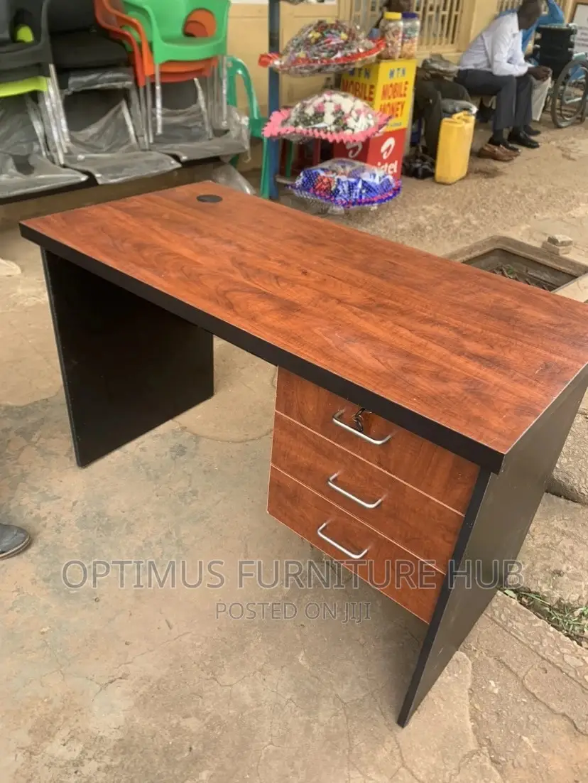 Red Oak Office Desk (1.2meters)