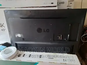 32 LG Digital Original TV Still in Good Condition