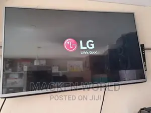 32 LG Digital Original TV Still in Good Condition