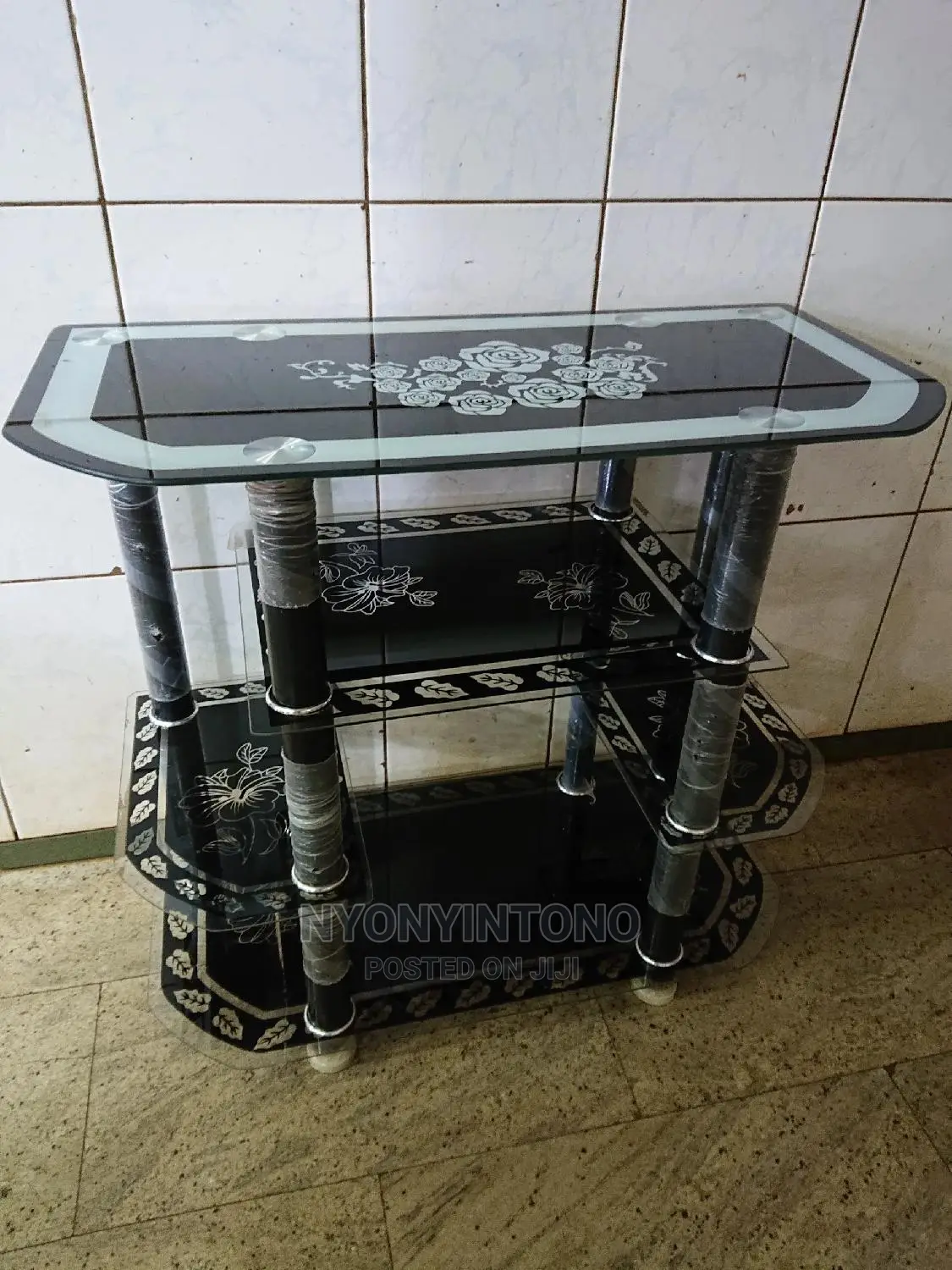 Glass Tv Stand With Ample Space for Woofers