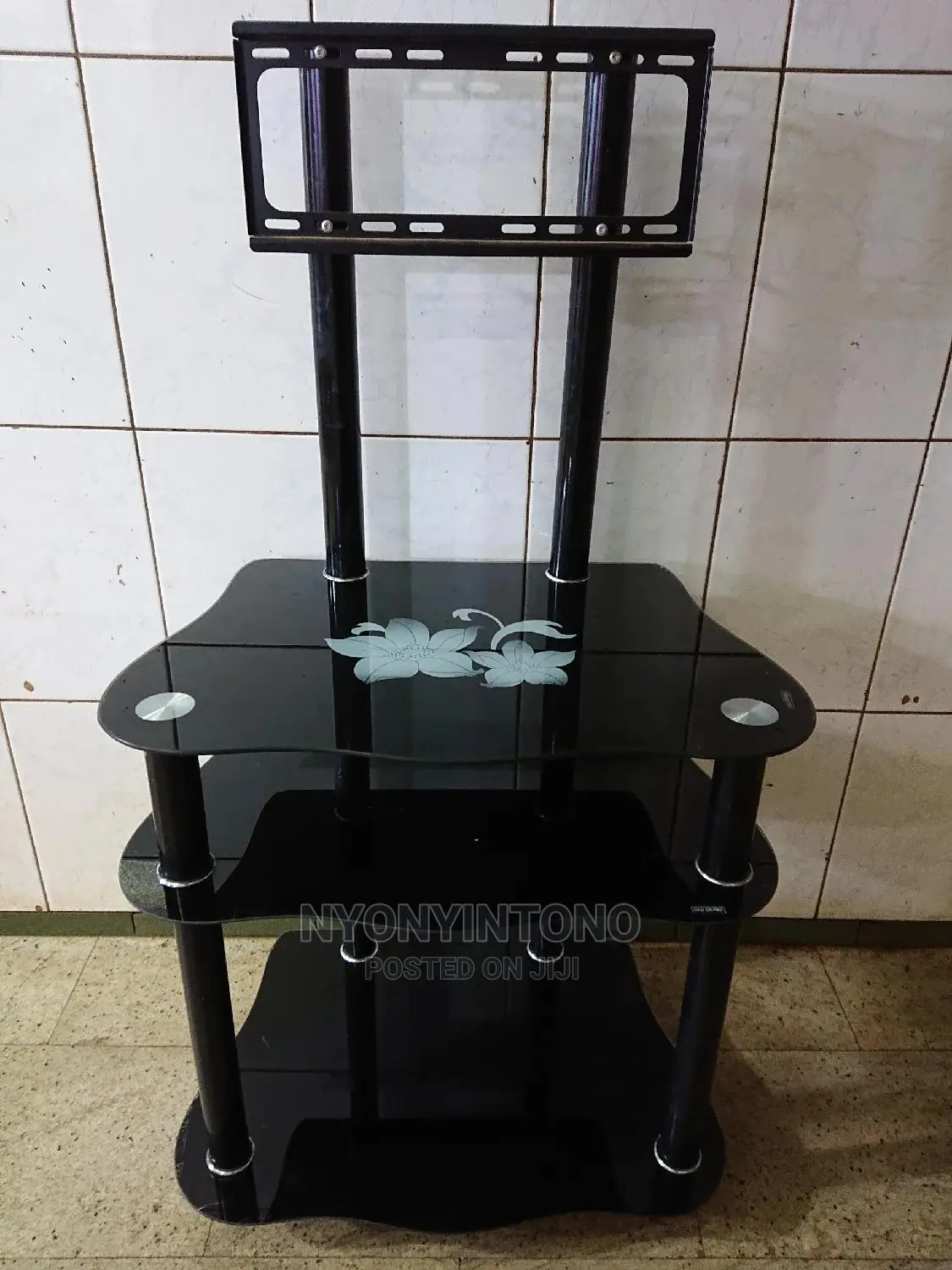 Glass Tv Stand With Ample Space for Woofers