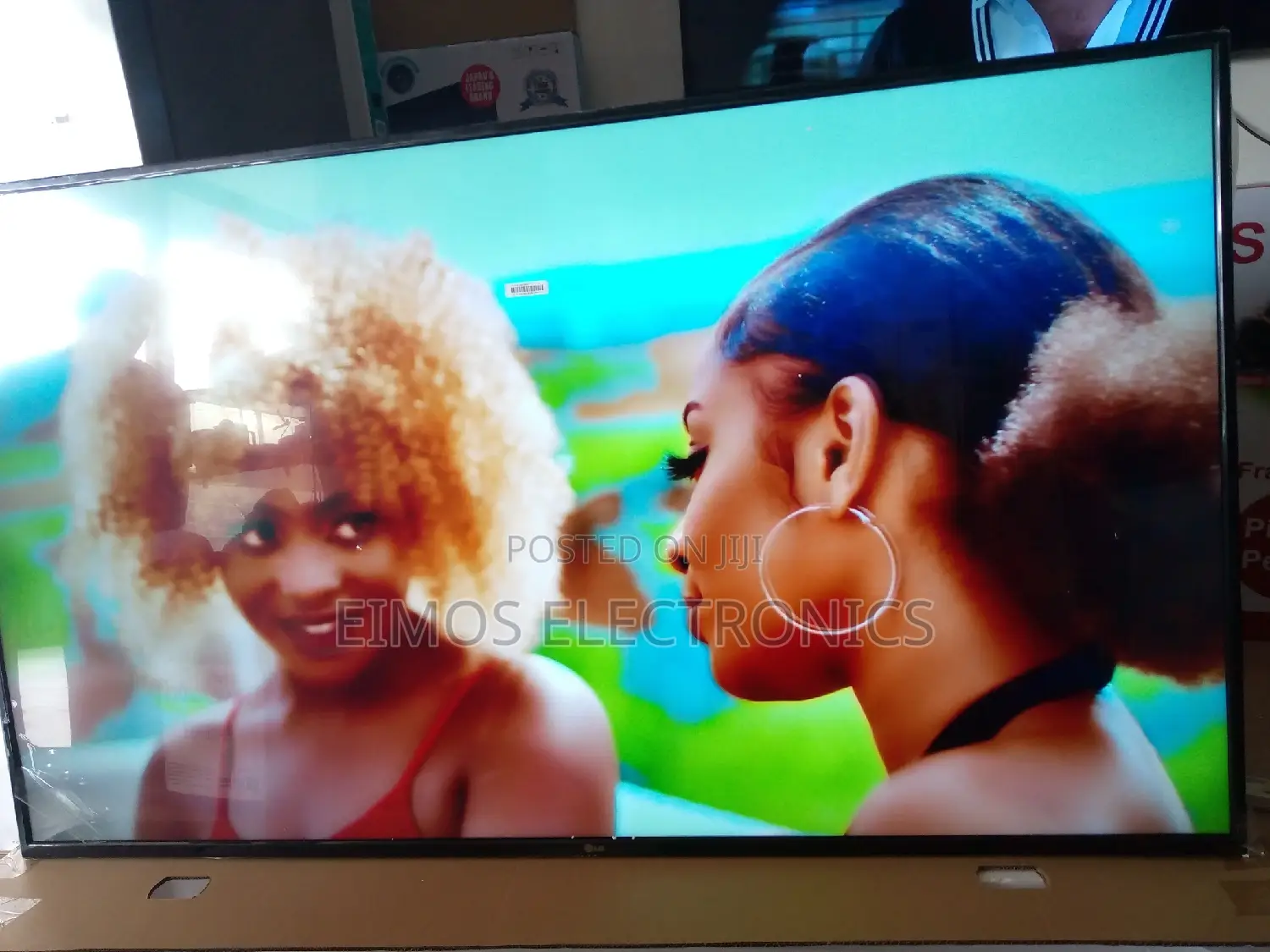 65" LG Smart TVS
