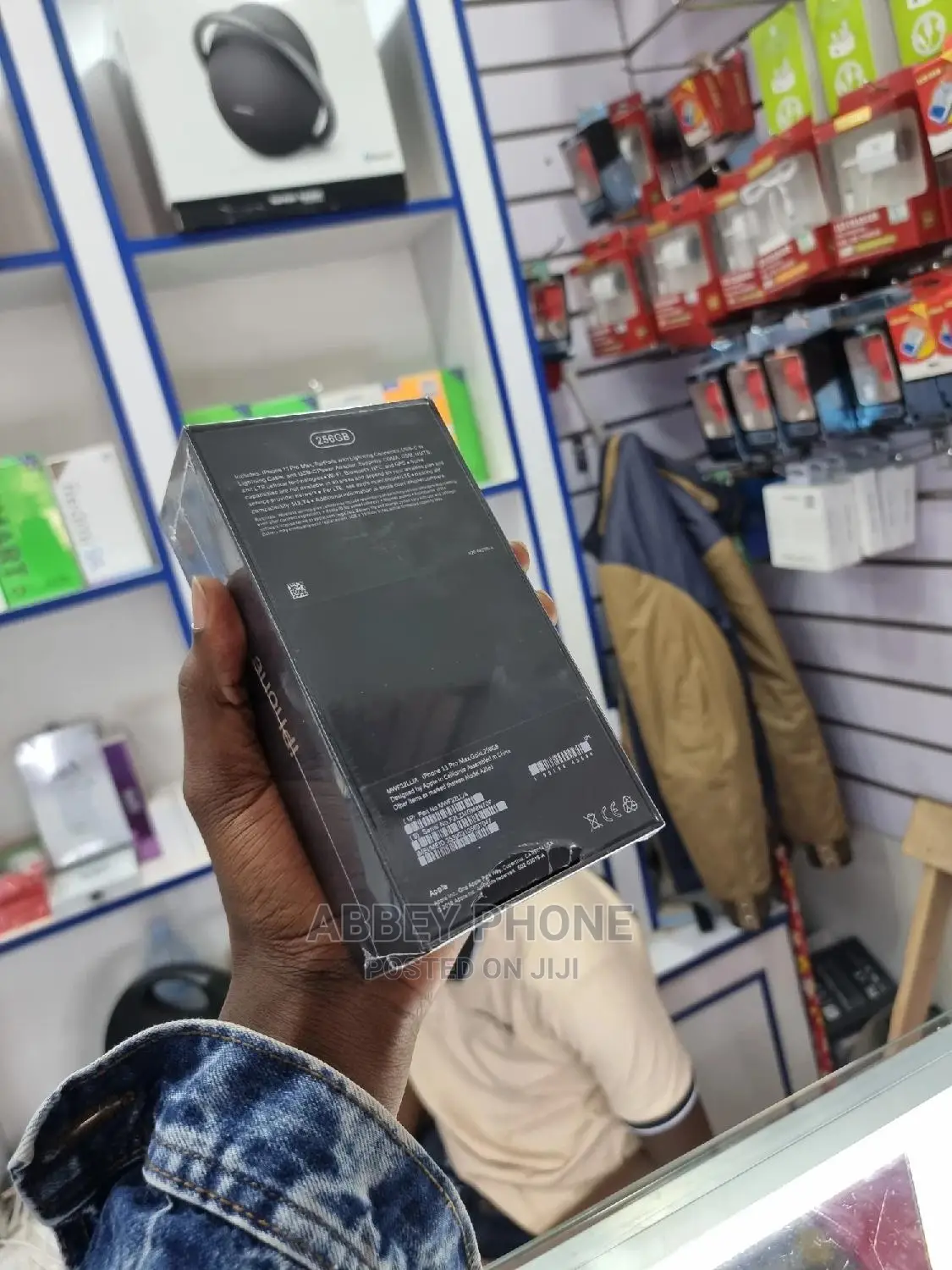 New Apple iPhone 11 Pro Max 256 GB Gold