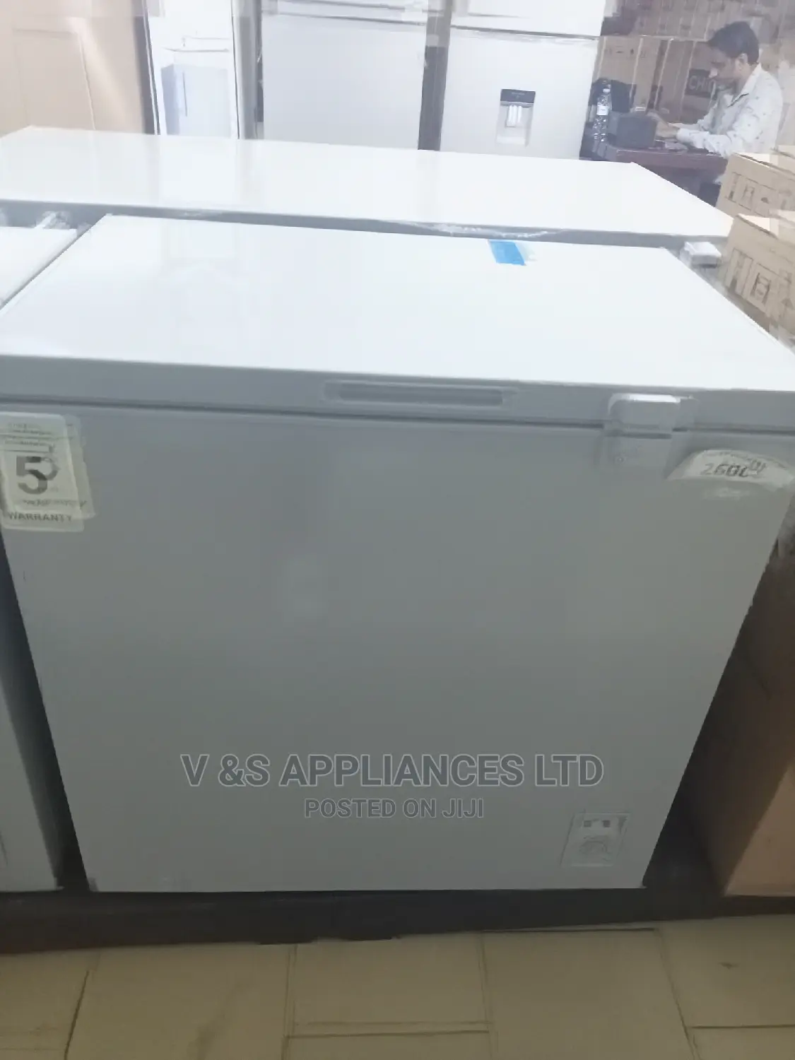 260l Chiq Chest Freezer