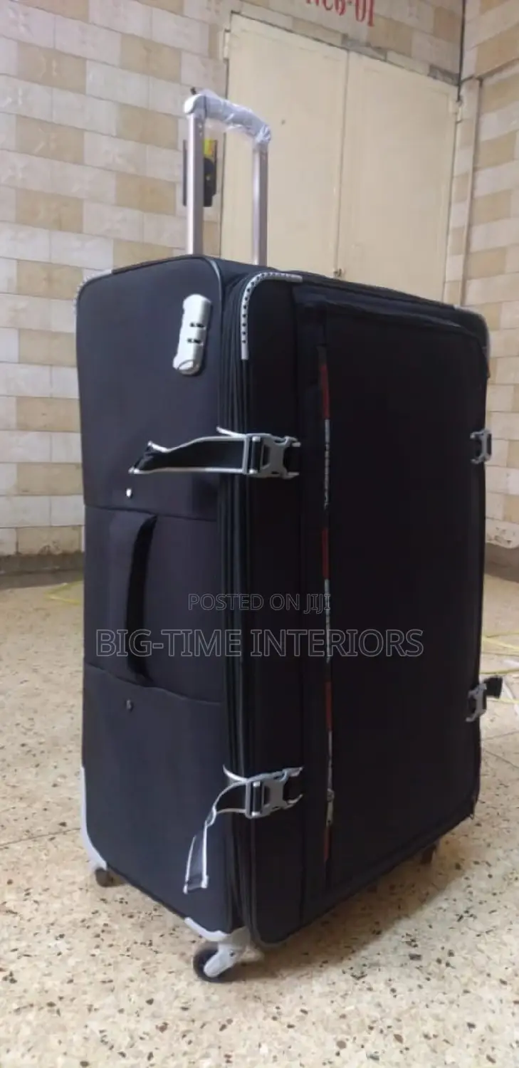 Classy Black Suitcase Exra Large