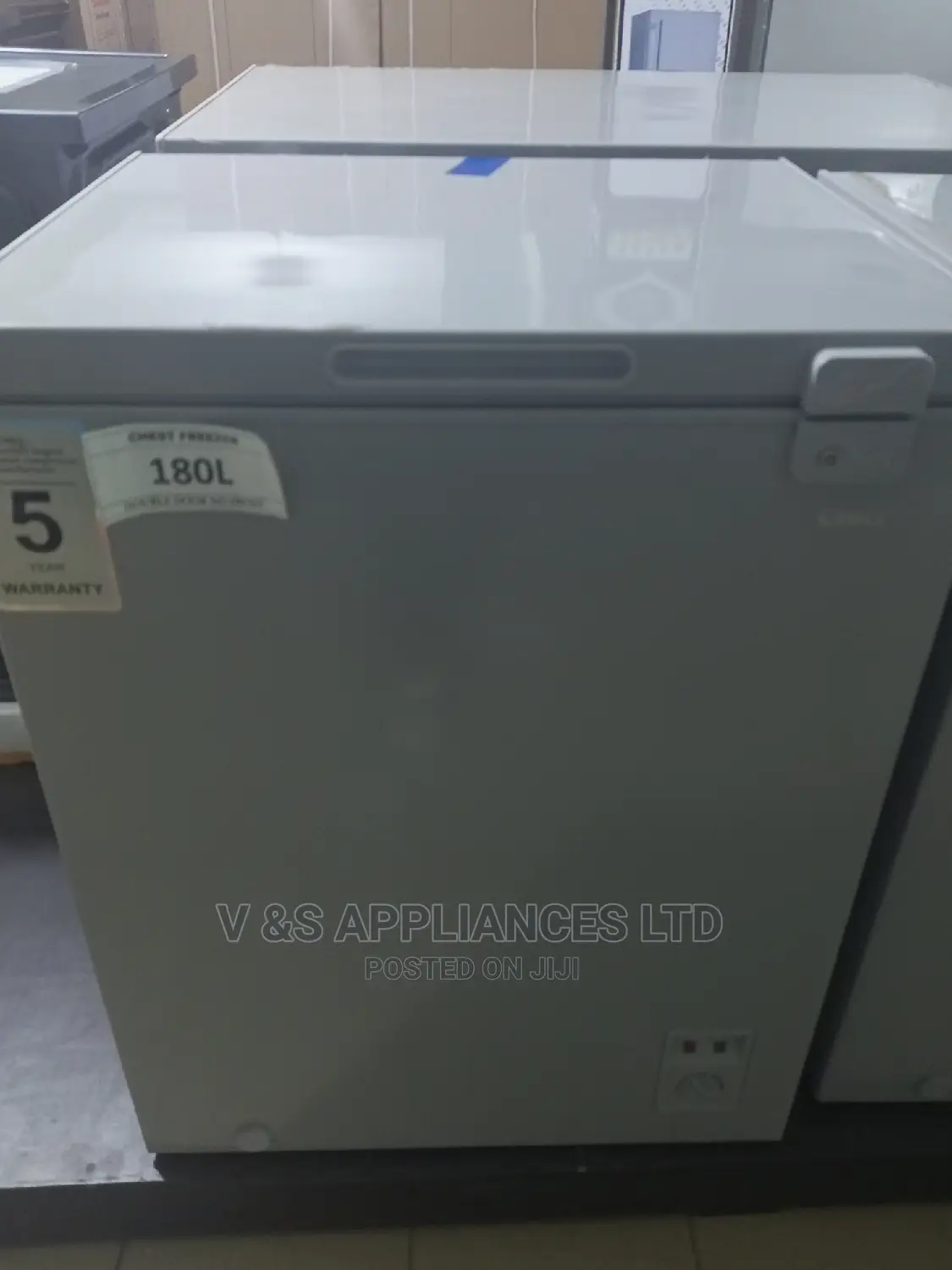 180l Chiq Chest Freezer
