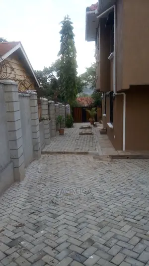 4bdrm Duplex in Kololo Property, Central Division for Rent