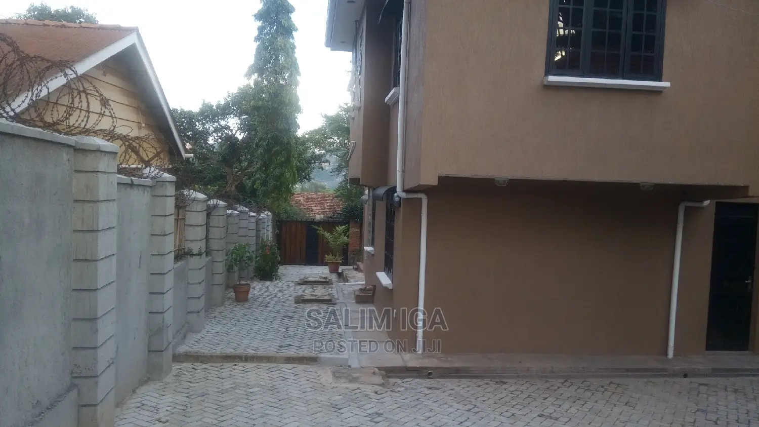 4bdrm Duplex in Kololo Property, Central Division for Rent
