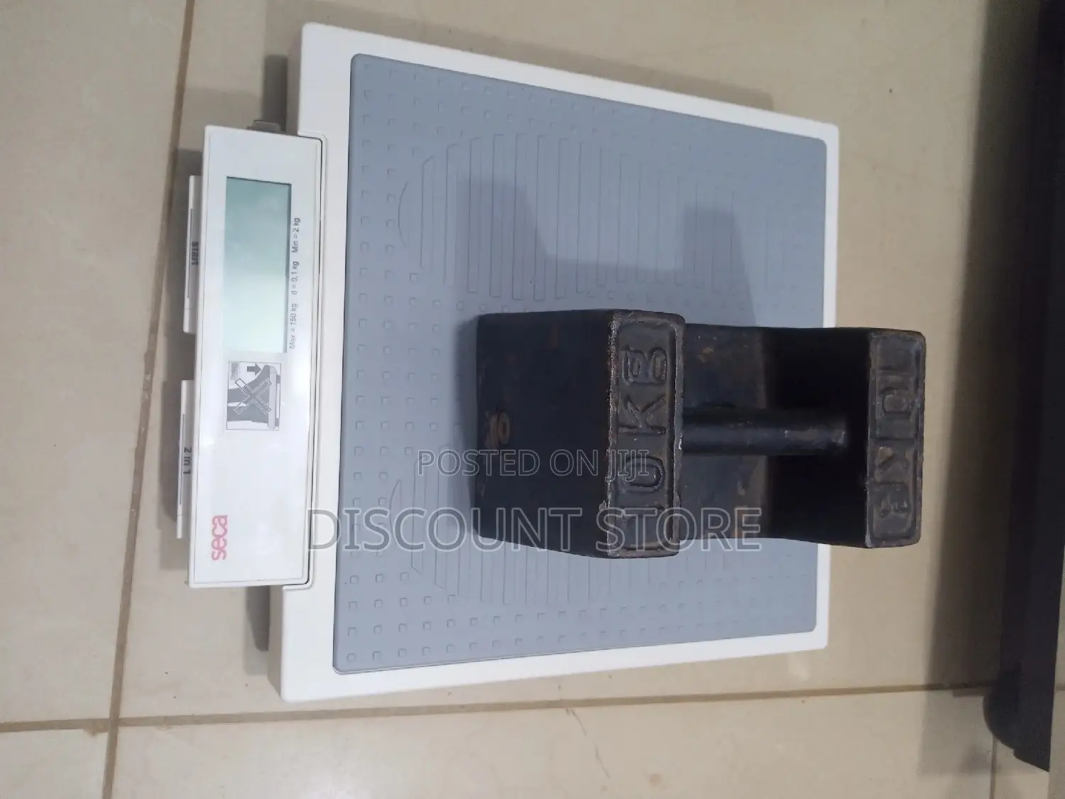 Easily Operated Personal Health Scale