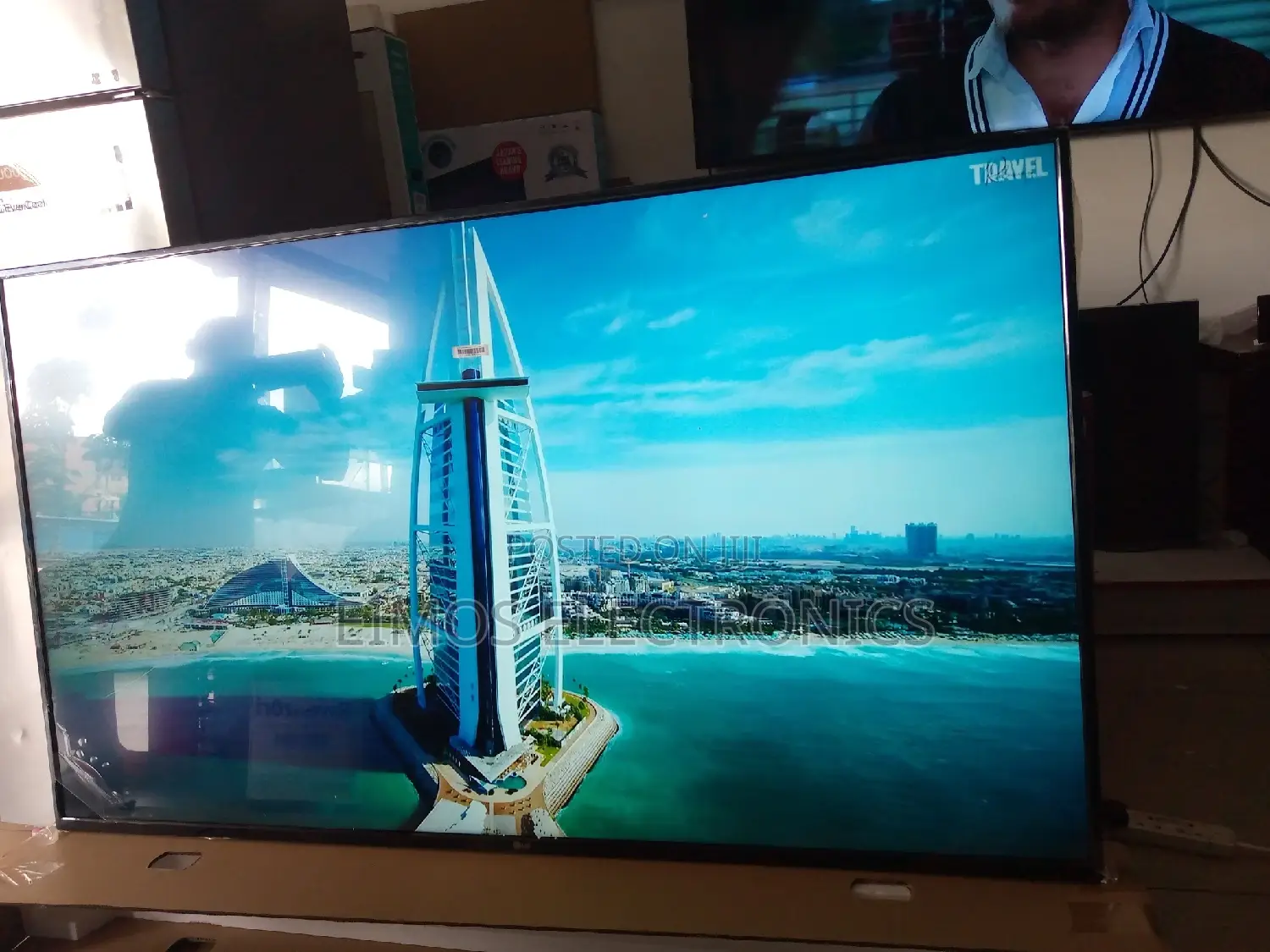 LG Smart TVS 65"