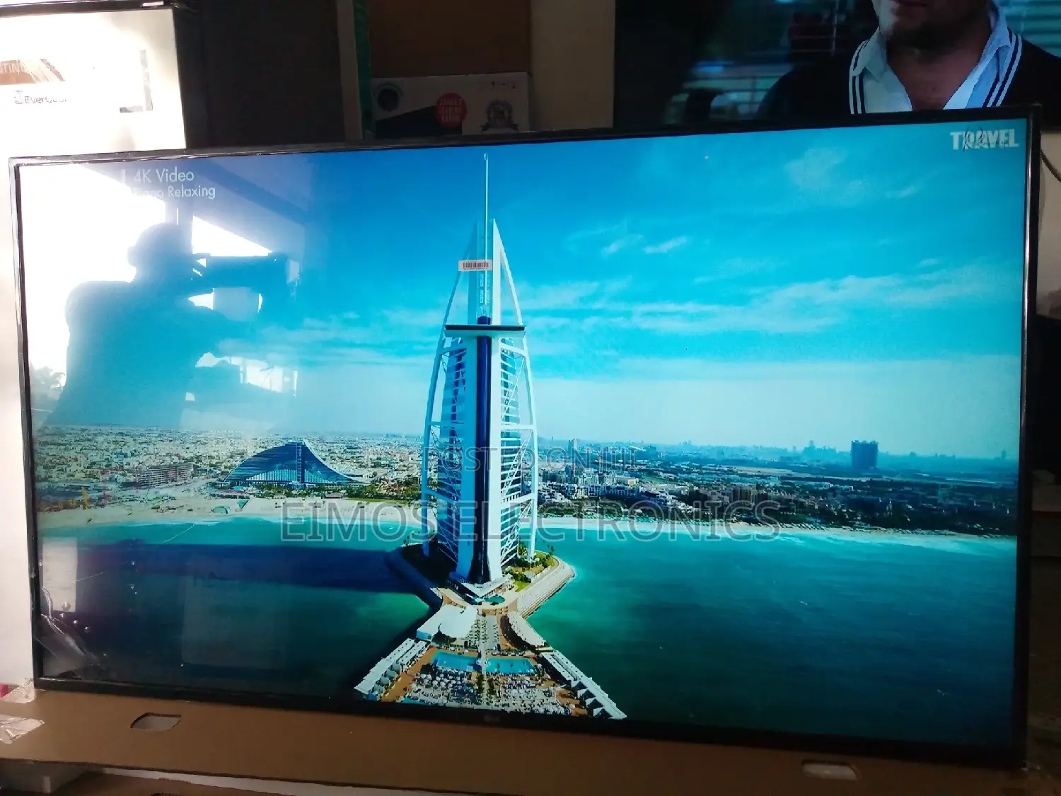 LG Smart TVS 65"