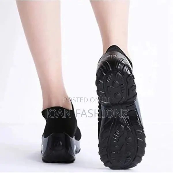 Ladies Casual Sneakers -Black