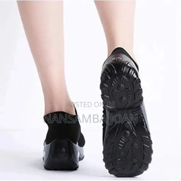 Ladies Casual Sneakers -Black