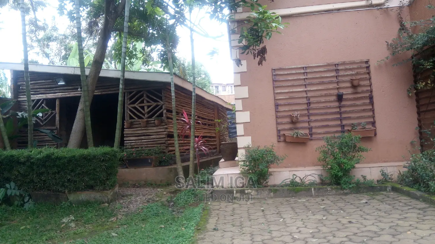 5bdrm Duplex in Kololo Property, Central Division for Rent