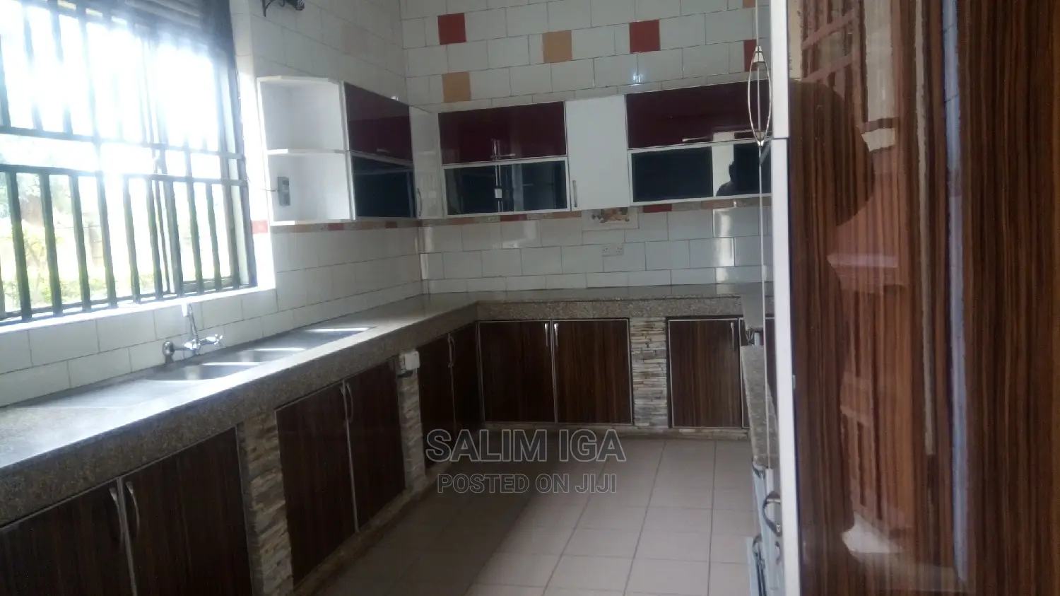 5bdrm Duplex in Kololo Property, Central Division for Rent