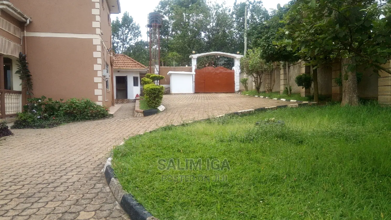 5bdrm Duplex in Kololo Property, Central Division for Rent
