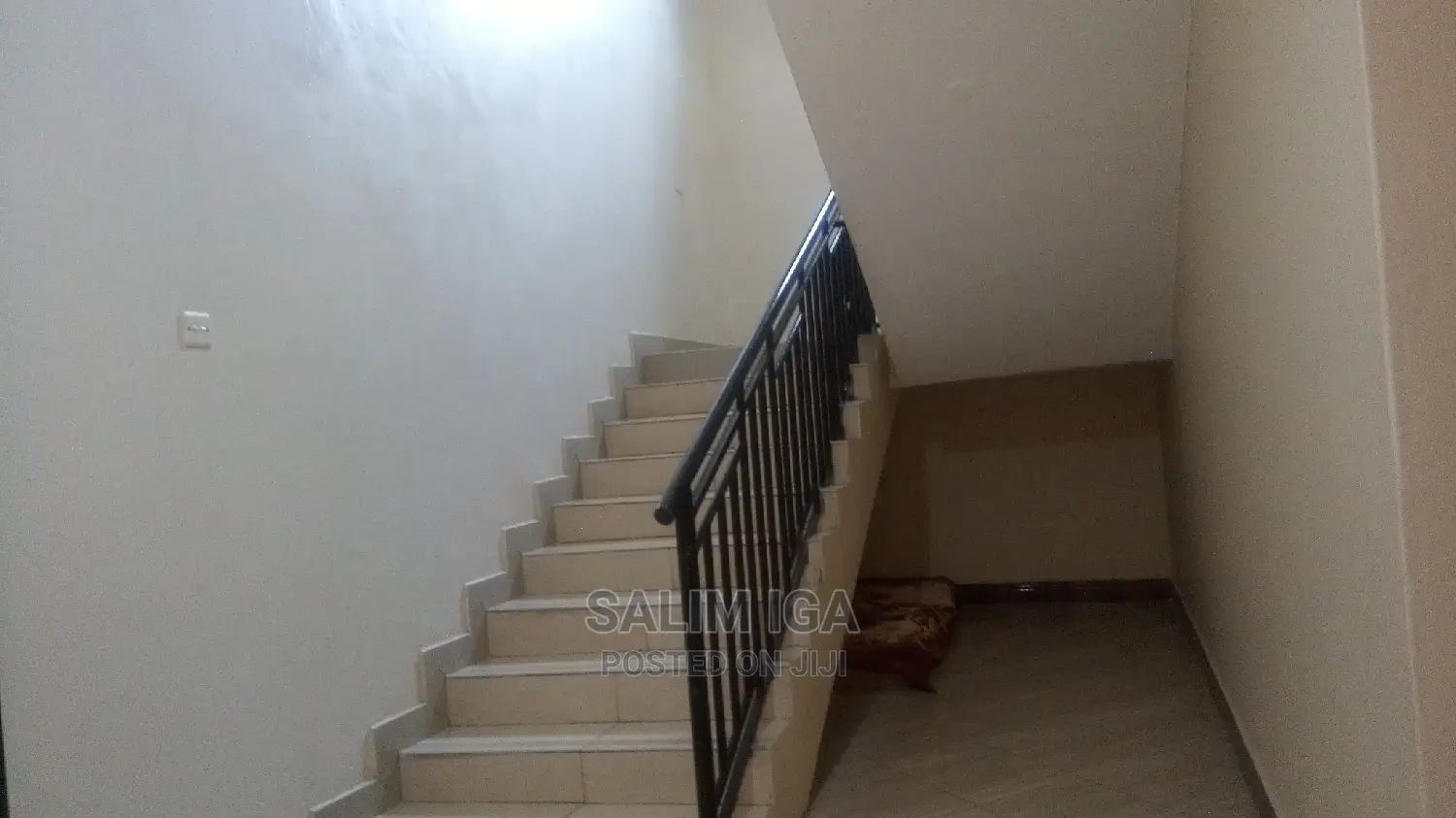5bdrm Duplex in Kololo Property, Central Division for Rent