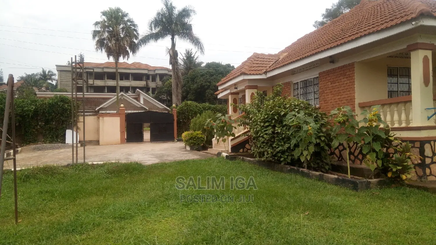 4bdrm Bungalow in Kololo Property, Central Division for Rent