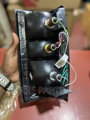 Mitsubishi L200 1990 - 1995 Taillight