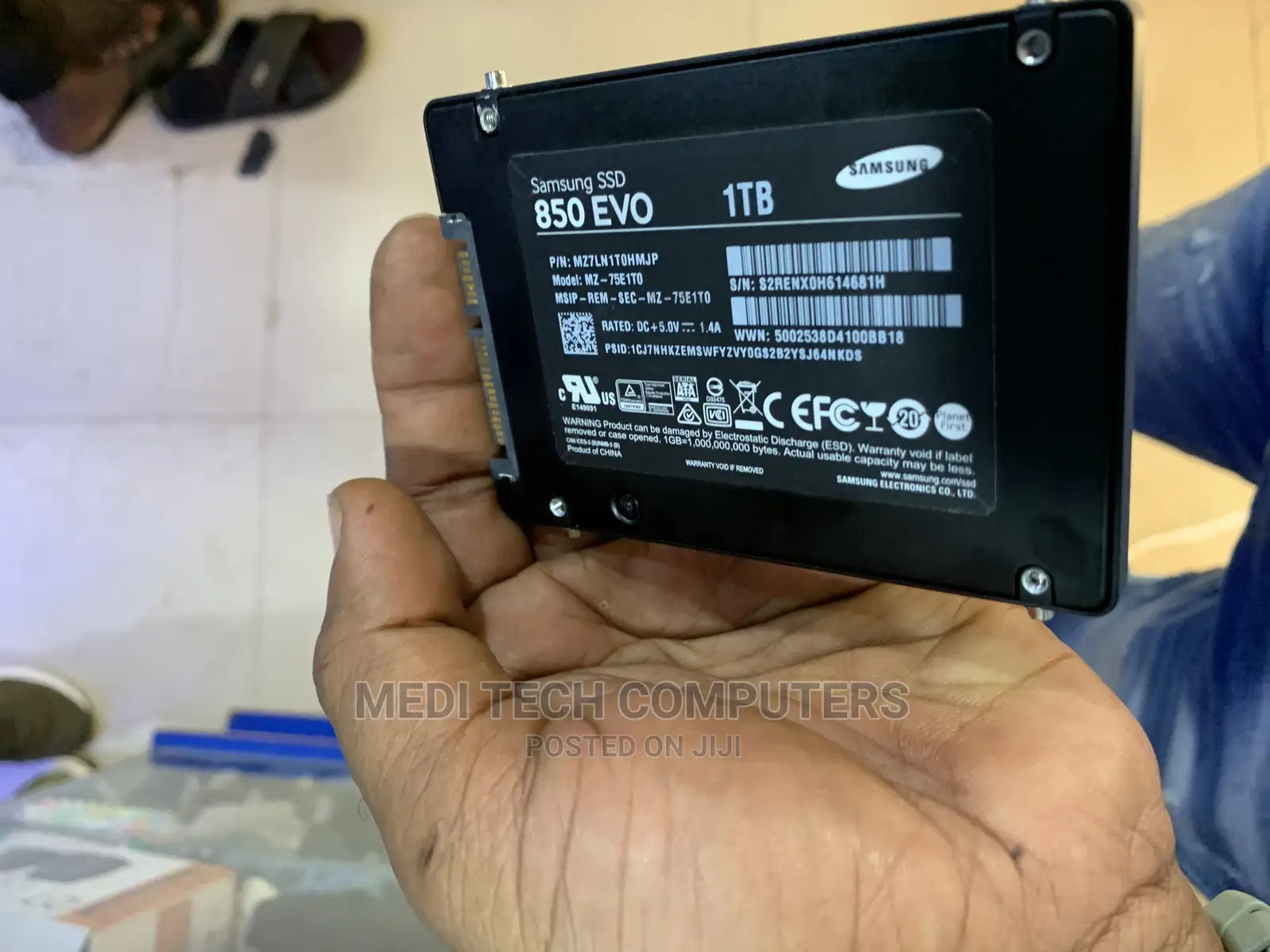 Hard Drive Ssd Type Samsung 1tb or 1000gb Storage