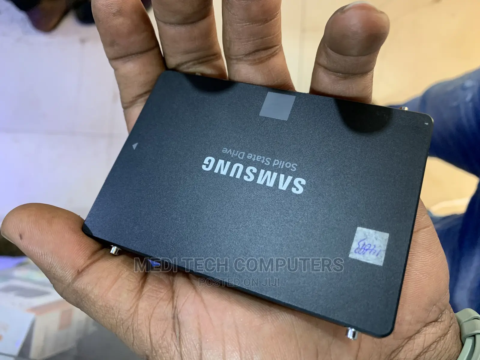 Hard Drive Ssd Type Samsung 1tb or 1000gb Storage