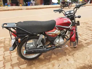 TVS HLX 125 2021 Red